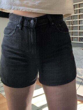 Levi's High-Rise Cinch Women’s Shorts